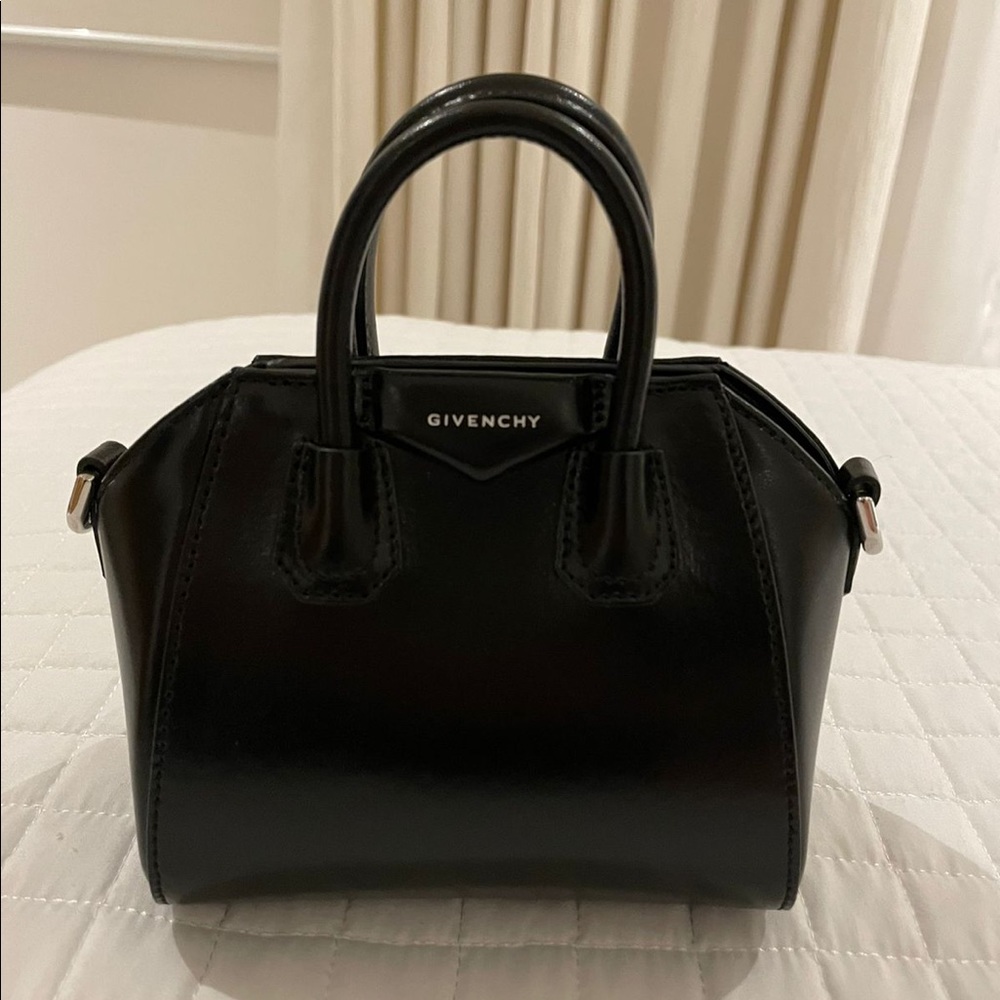 Givenchy micro Antigona leather bag